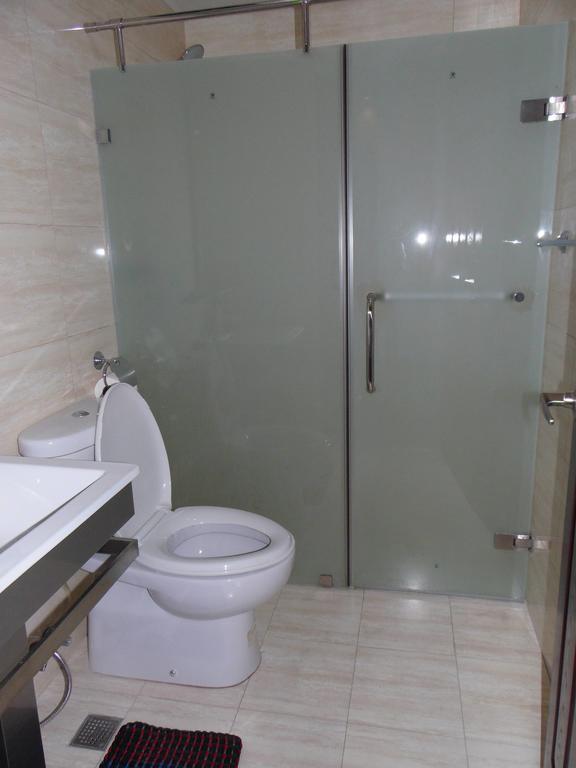 Avalon Condominium Cebu Room photo